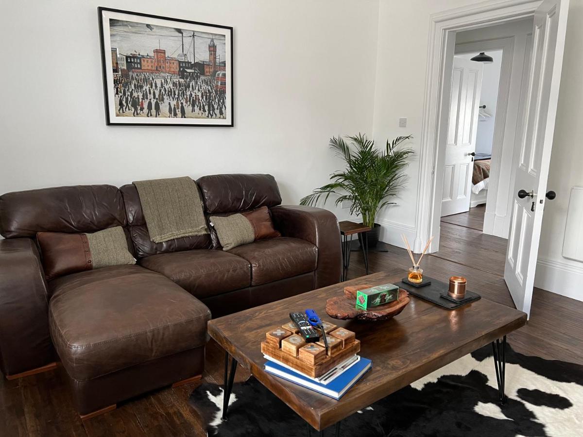 The Lowry .. Where Elegance Meets Luxury! Apartment